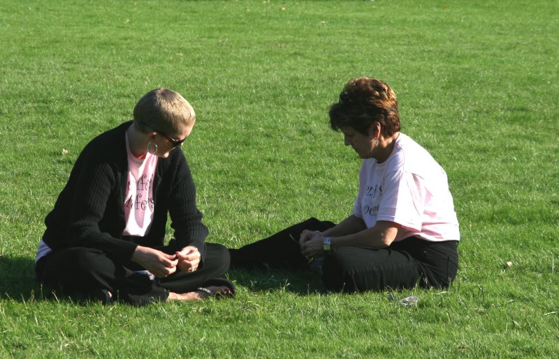 QUIET MOMENT BETWEEN FRIENDS