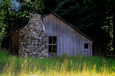 OLD CABIN NEAR THE ORCHARDS