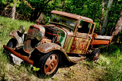 ANOTHER OLD TRUCK