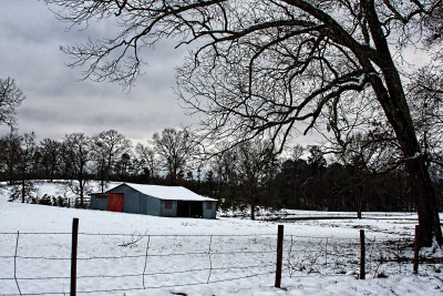 BARN AND SNOW IN EAST TEXAS