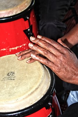 MEMORIES - PLAYING BONGOS