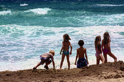 CHILDREN ON THE BEACH