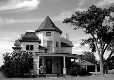 OLD FARM HOUSE