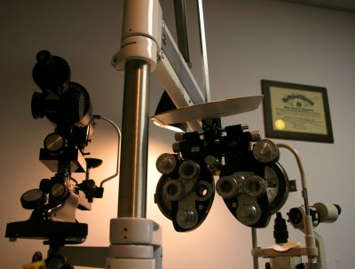 EYE DOCTOR EQUIPMENT