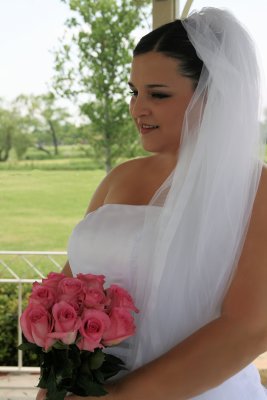 COURTNEY VEIL