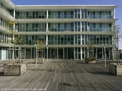 Geometries and reflections