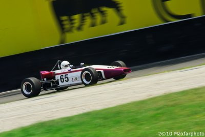 F2