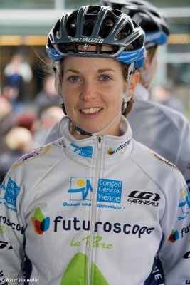 PQ8N7304_tn2.jpg