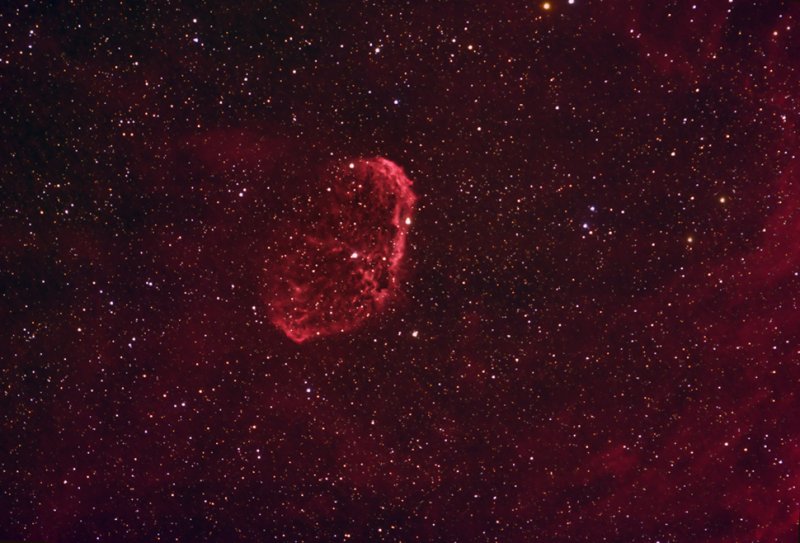 The Crescent Nebula - NGC 6888, C27, Sharpless 105 - 970pix version