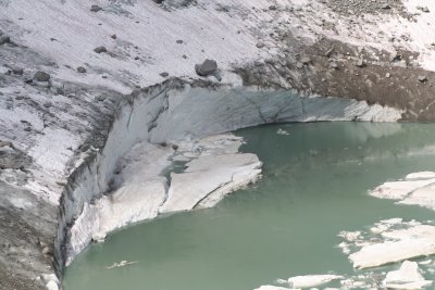 Ice calving into the glacial lake