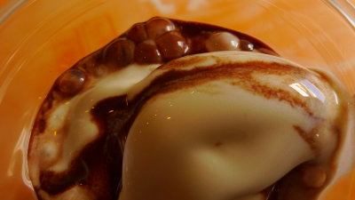 vanilla ice cream with chocolate syrup