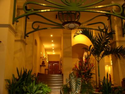 bong sen hotel lobby
