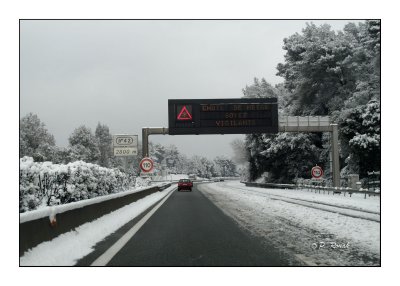 Neige sur l'A8 - 2200