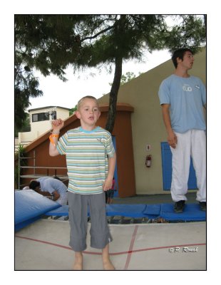 0615 - Max au trampoline