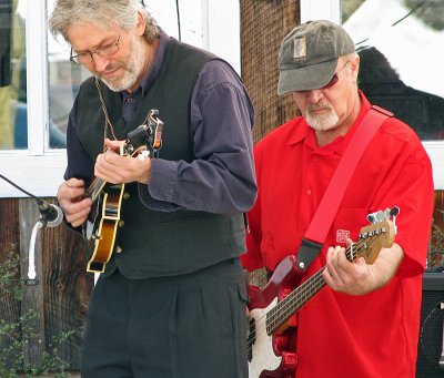 Saturday Market - Groovin