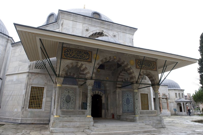 Istanbul december 2009 6750.jpg