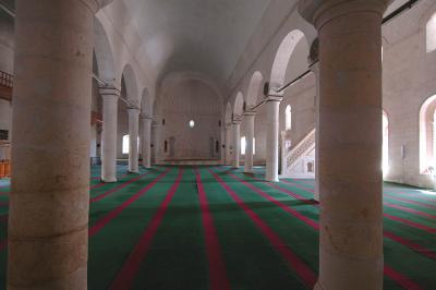 Şanlıurfa at Salahiddini Eybi Mosque 3643.jpg