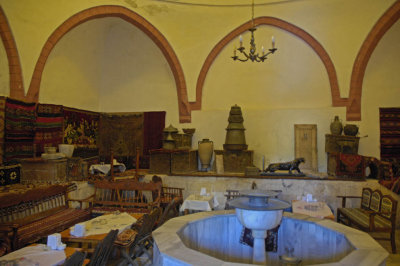 Harput Hamam next to Sarahatun Mosque 9592.jpg