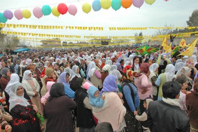 Kurdish Spring Festival mrt 2008 5442.jpg