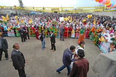 Kurdish Spring Festival mrt 2008 5479.jpg