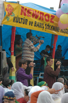 Kurdish Spring Festival mrt 2008 5522.jpg