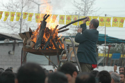 Kurdish Spring Festival mrt 2008 5530.jpg