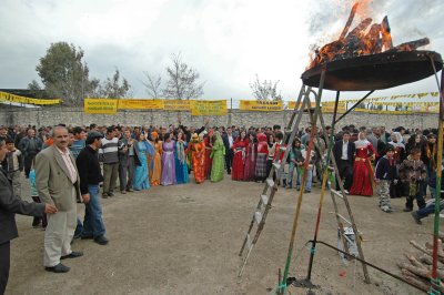 Kurdish Spring Festival mrt 2008 5548.jpg