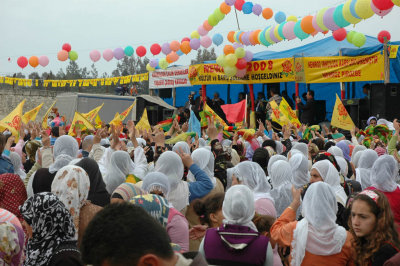 Kurdish Spring Festival mrt 2008 5568.jpg