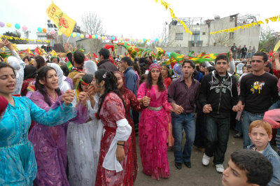 Kurdish Spring Festival mrt 2008 5586.jpg