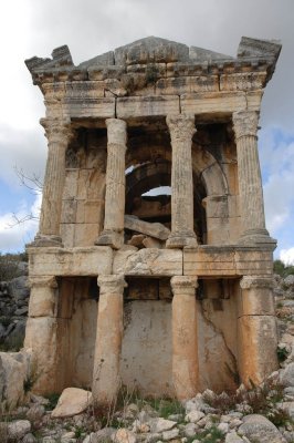 Imbriogon Right mausoleum