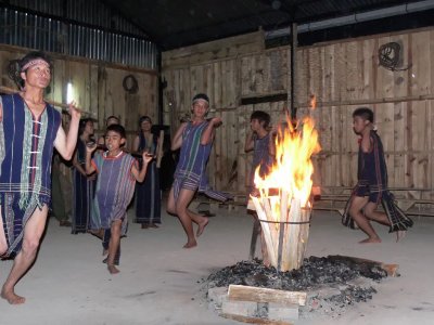  Dances Performed by the Lach Ethnic Sect of Vietnam
