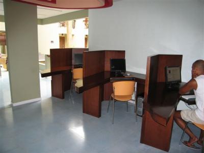 3 computers to check the internet