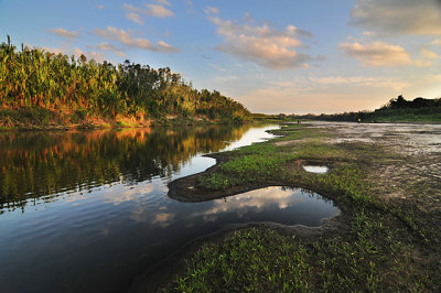 Yapacani River Near Patujusal Dos