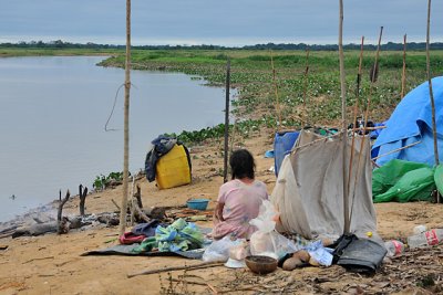 Chimani camp on the river near San Lorenzo de Moxos