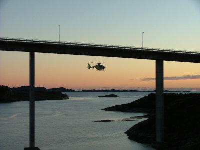 Search after Mia Desiree Tallund by Luftambulansetjenesten i - Helse Vest-Rongesund Bridge