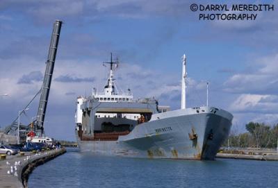 g3/28/633728/3/57347799.Marinette7.jpg