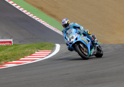 Tom Sykes approaching Druids