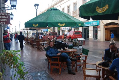 Life contains a finite number of perfect breakfasts. Tableside parking in La Serena.