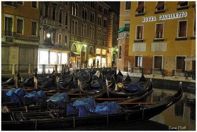 Gondolos parking by night