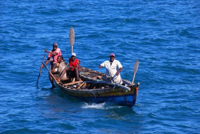 DSC_2425 Fisherman - Mozambique.JPG