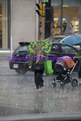 IMGP0629  YD Square Singing in the Rain.jpg