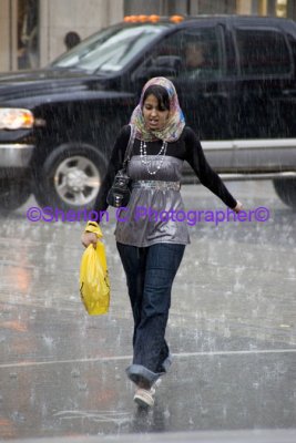 IMGP0632 YD Square Singing in the Rain.jpg