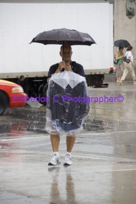 IMGP0635 YD Square Singing in the Rain.jpg