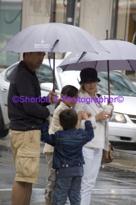 IMGP0661 YD Square Singing in the Rain.jpg