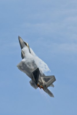 F-22 Raptor with vapor