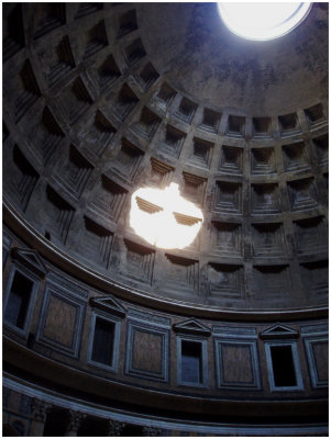 Alejandro Gil, Il Pantheon