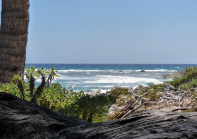 The other side of the island (2 minute walk)