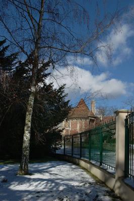 Neighbours house 02