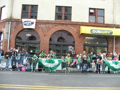 The crowd starts to gather
