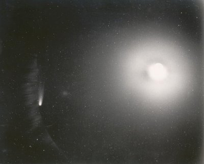 Halleys Comet and the moon - March 1986
